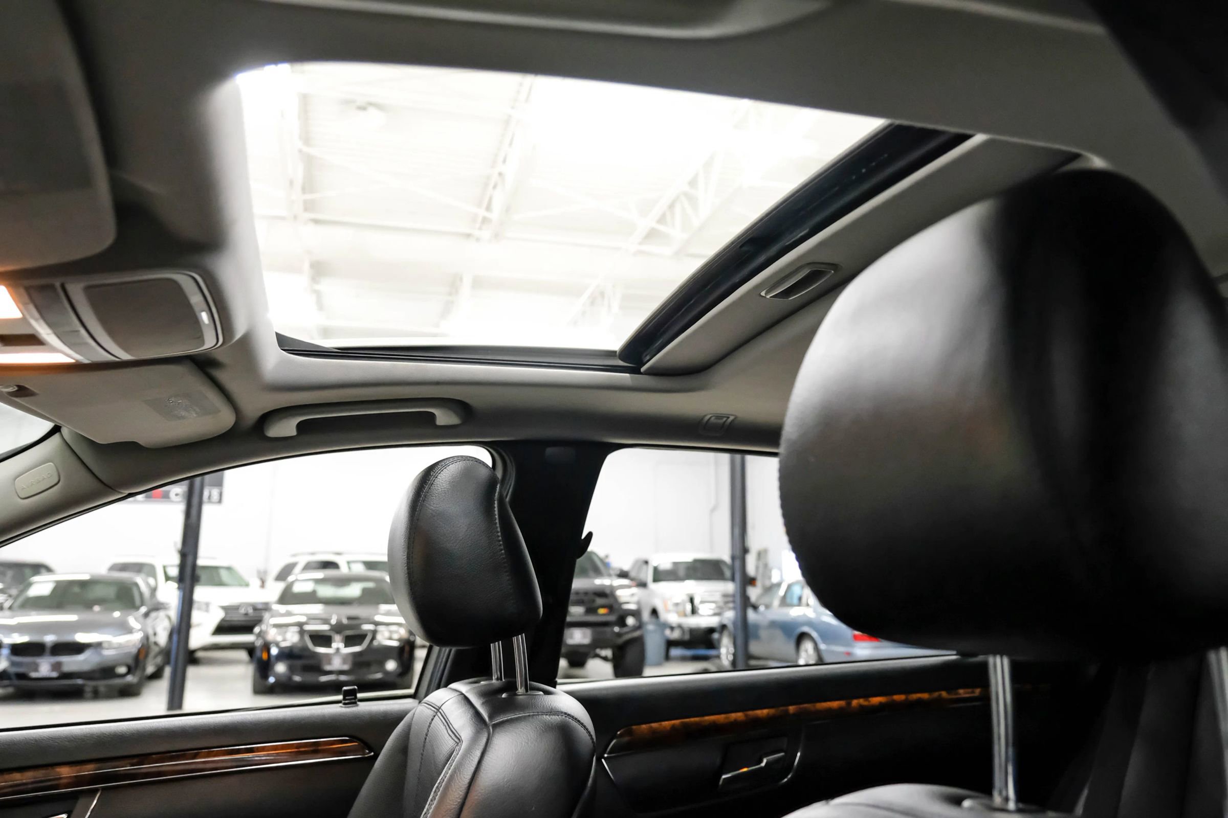 Used 2007 Mercedes-Benz S 550 image 4