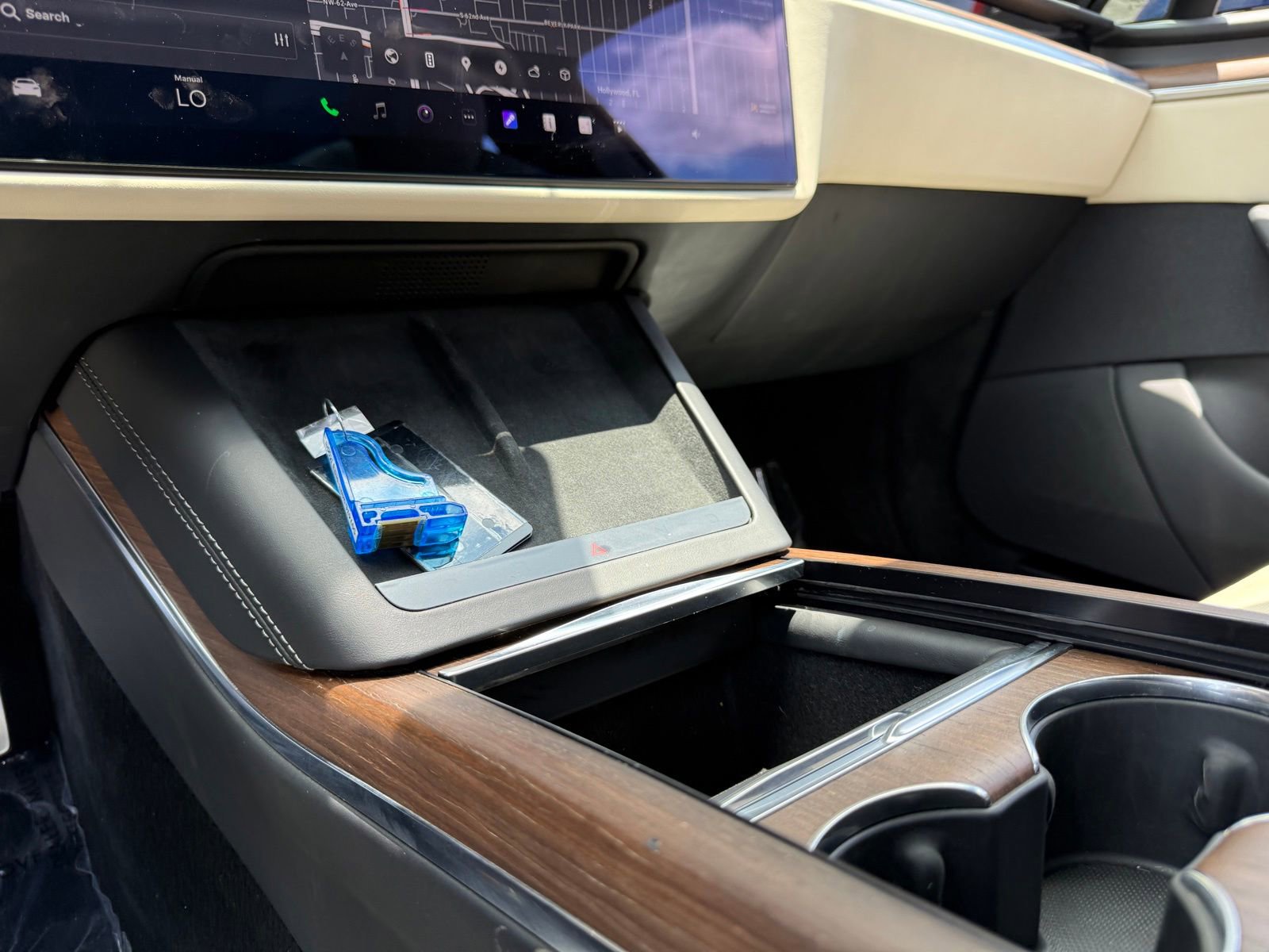 Used 2023 Tesla Model S AWD/4WD image 27