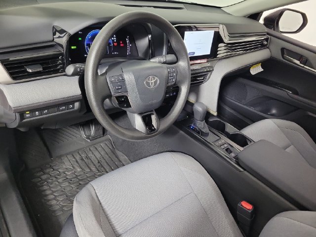 Used 2026 Toyota Camry LE FWD image 18