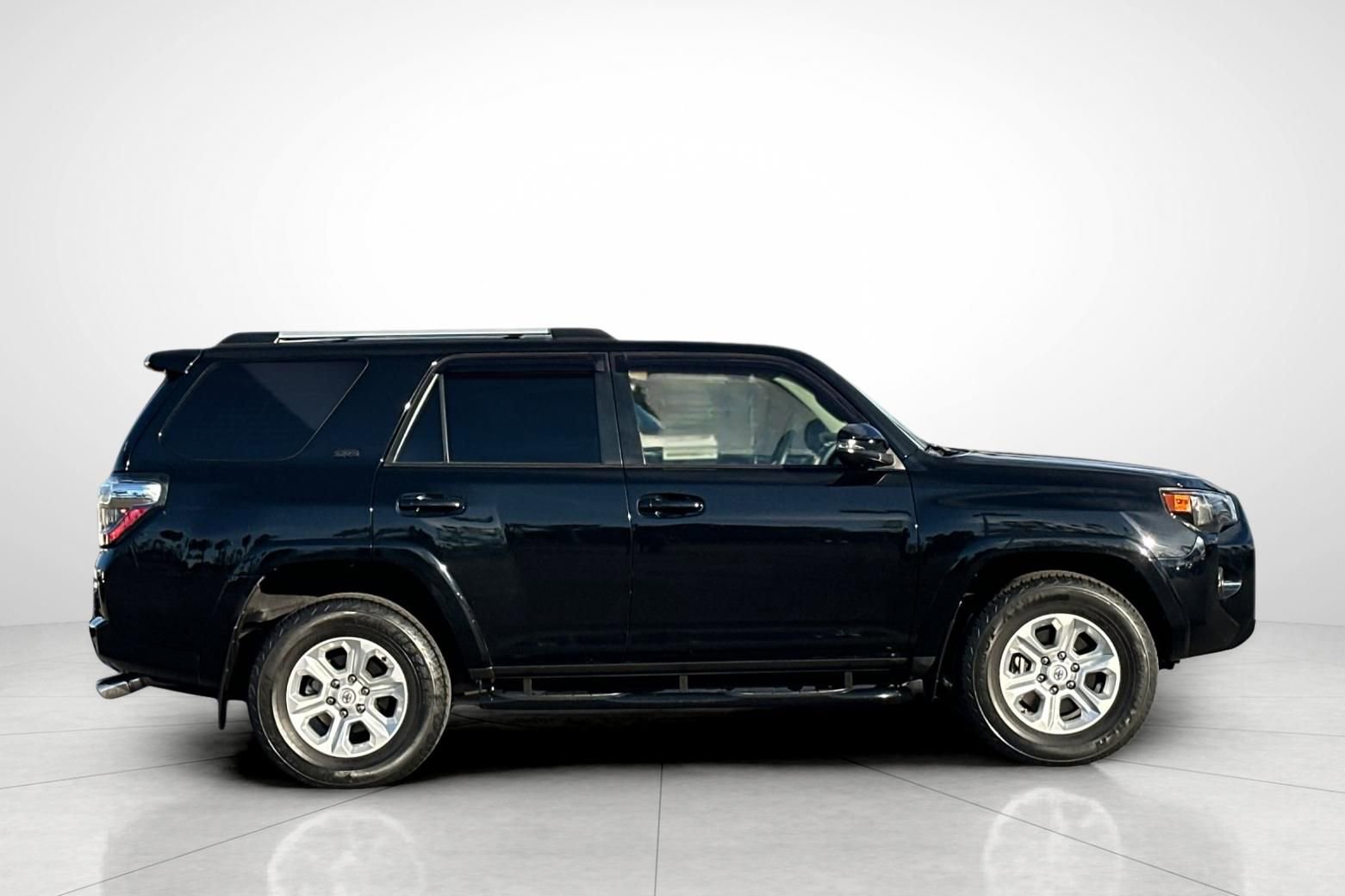 Used 2022 Toyota 4Runner SR5 Premium image 24