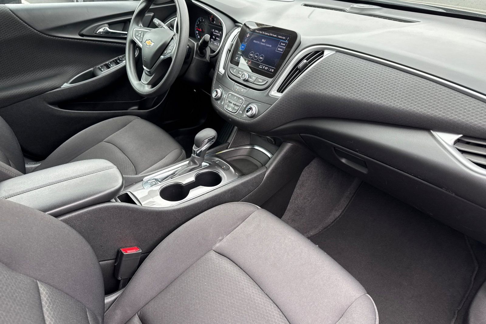 Used 2024 Chevrolet Malibu LT image 19