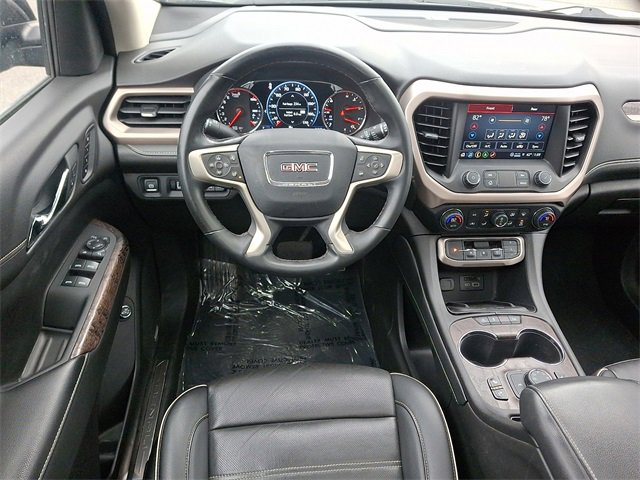 Used 2023 GMC Acadia Denali w/ Black Diamond Edition image 12