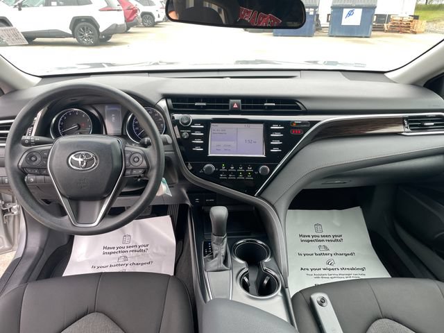 Used 2018 Toyota Camry LE FWD image 27