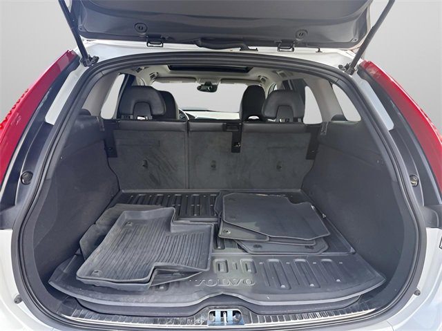 Used 2016 Volvo XC60 T6 image 11