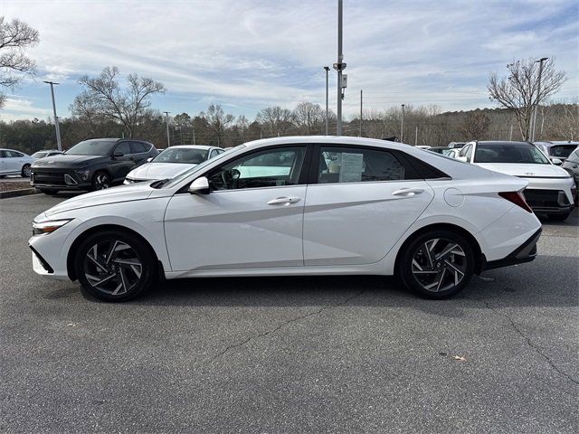 Certified 2025 Hyundai Elantra SEL image 4