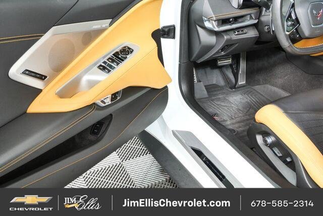 Used 2022 Chevrolet Corvette Stingray Preferred Conv w/ Z51 Performance Package RWD image 9