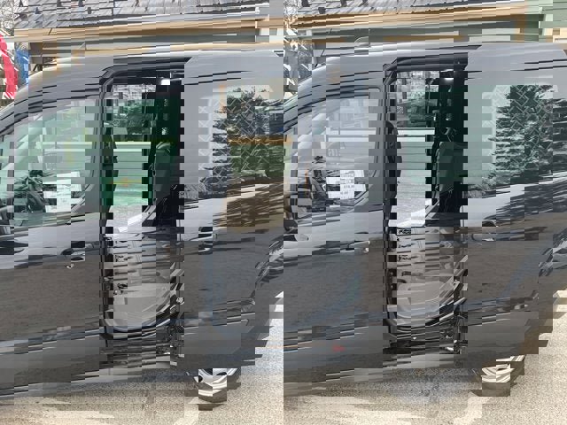 Used 2022 Ford Transit Connect XL image 31