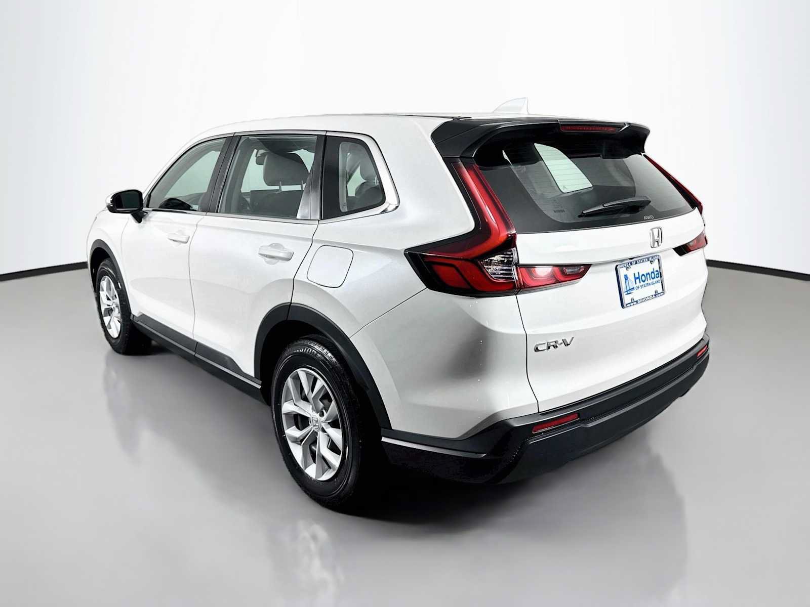 Used 2024 Honda CR-V LX image 4