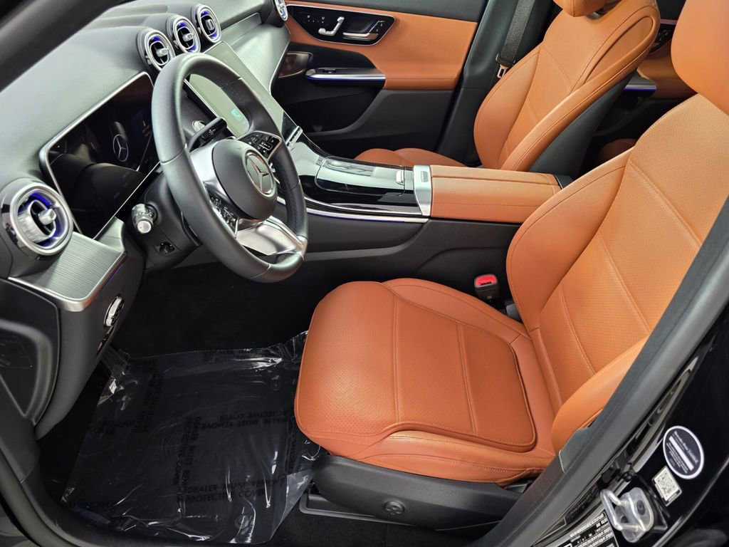 Certified 2025 Mercedes-Benz GLC 300 image 9