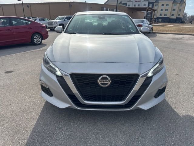 Used 2022 Nissan Altima 2.5 SV FWD image 2
