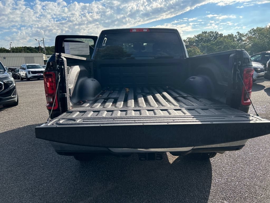 New 2026 RAM 2500 Big Horn AWD/4WD image 24