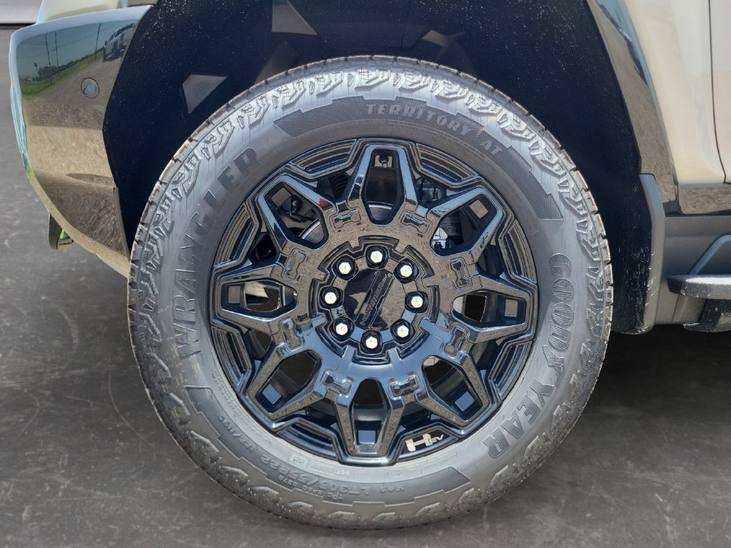 New 2026 GMC Hummer EV SUV AWD/4WD image 9