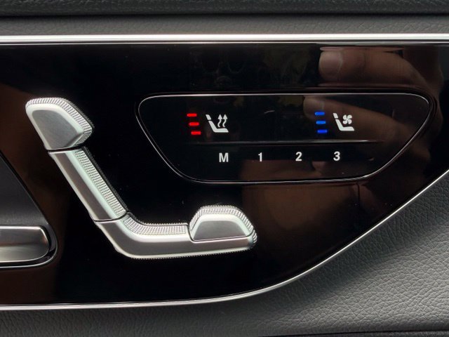 Used 2023 Mercedes-Benz GLC 300 4MATIC image 15