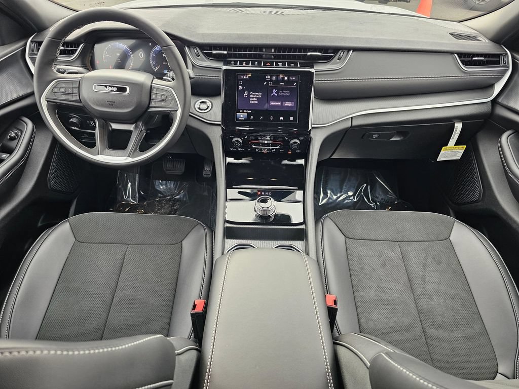 New 2025 Jeep Grand Cherokee L Altitude AWD/4WD image 10