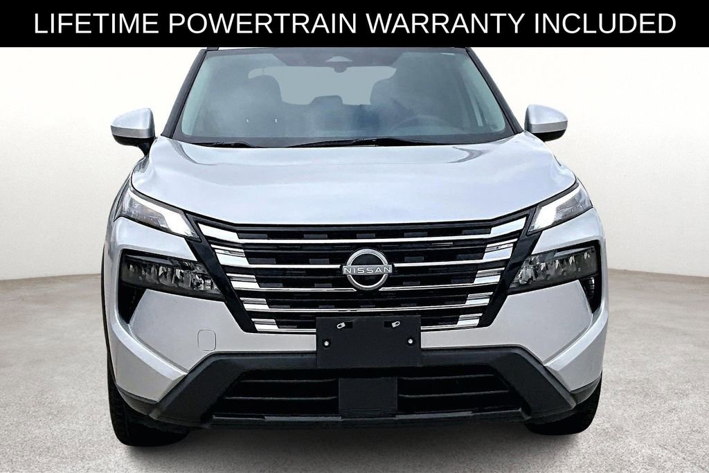 Used 2024 Nissan Rogue SV image 5