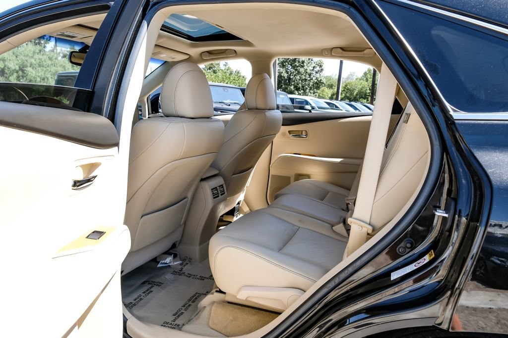 Used 2015 Lexus RX 450h AWD image 39