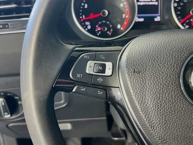 Used 2020 Volkswagen Tiguan SE w/ Panoramic Sunroof Package image 16