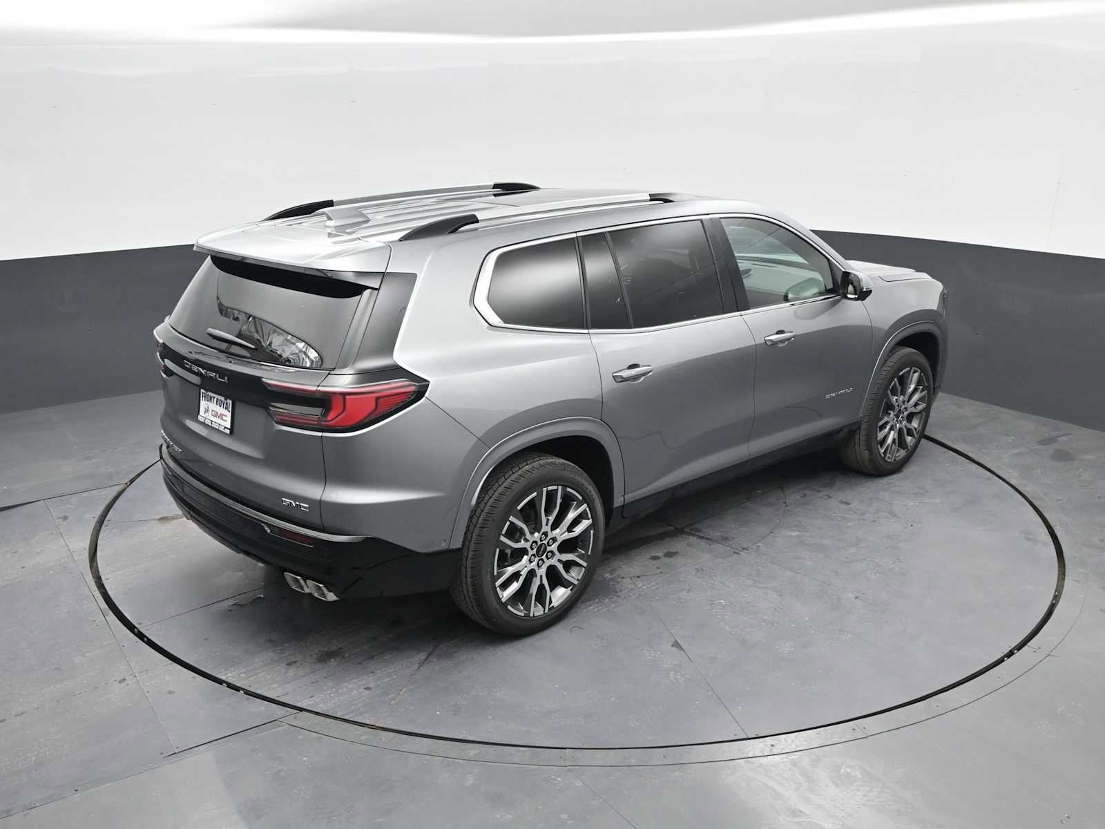New 2026 GMC Acadia Denali Ultimate w/ LPO, Floor Liner Package image 38