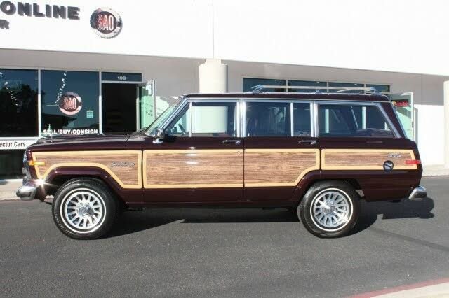 Used 1989 Jeep Grand Wagoneer image 18