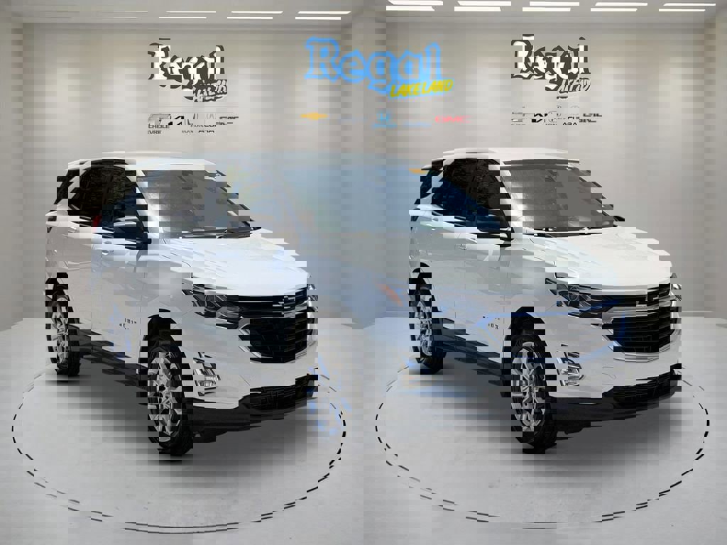 Used 2021 Chevrolet Equinox LS w/ LS Convenience Package FWD image 1