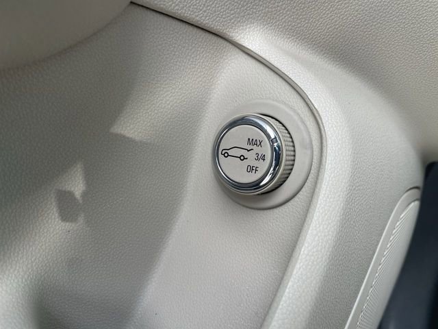 Used 2019 Buick Regal Essence w/ Driver Confidence Package I image 36