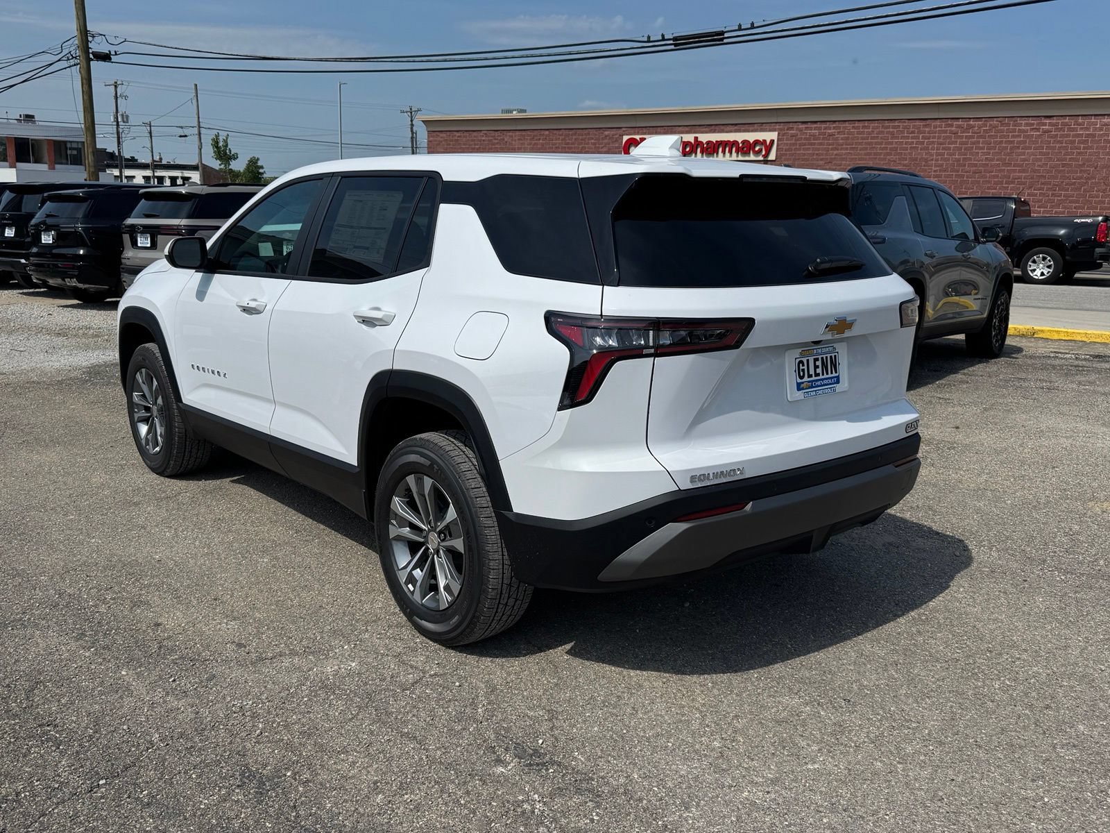 New 2027 Chevrolet Equinox LT FWD image 4