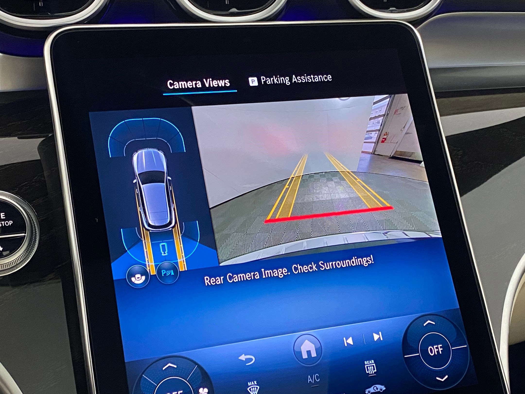 Used 2026 Mercedes-Benz GLC 300 4MATIC image 25