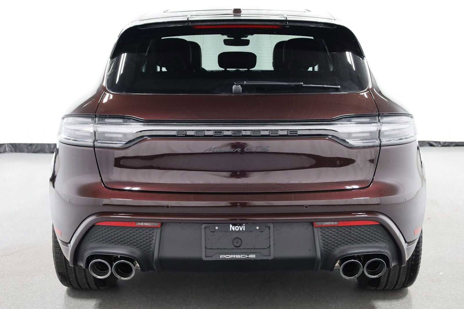 Certified 2025 Porsche Macan GTS image 7