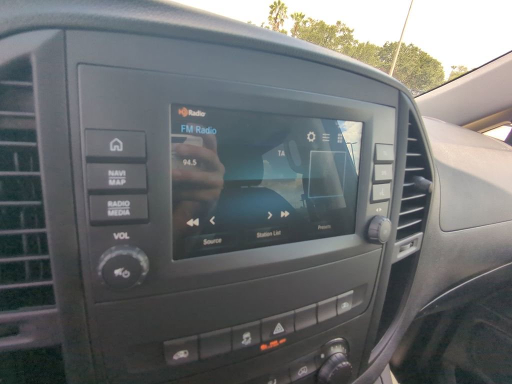 Certified 2023 Mercedes-Benz Metris Passenger image 6