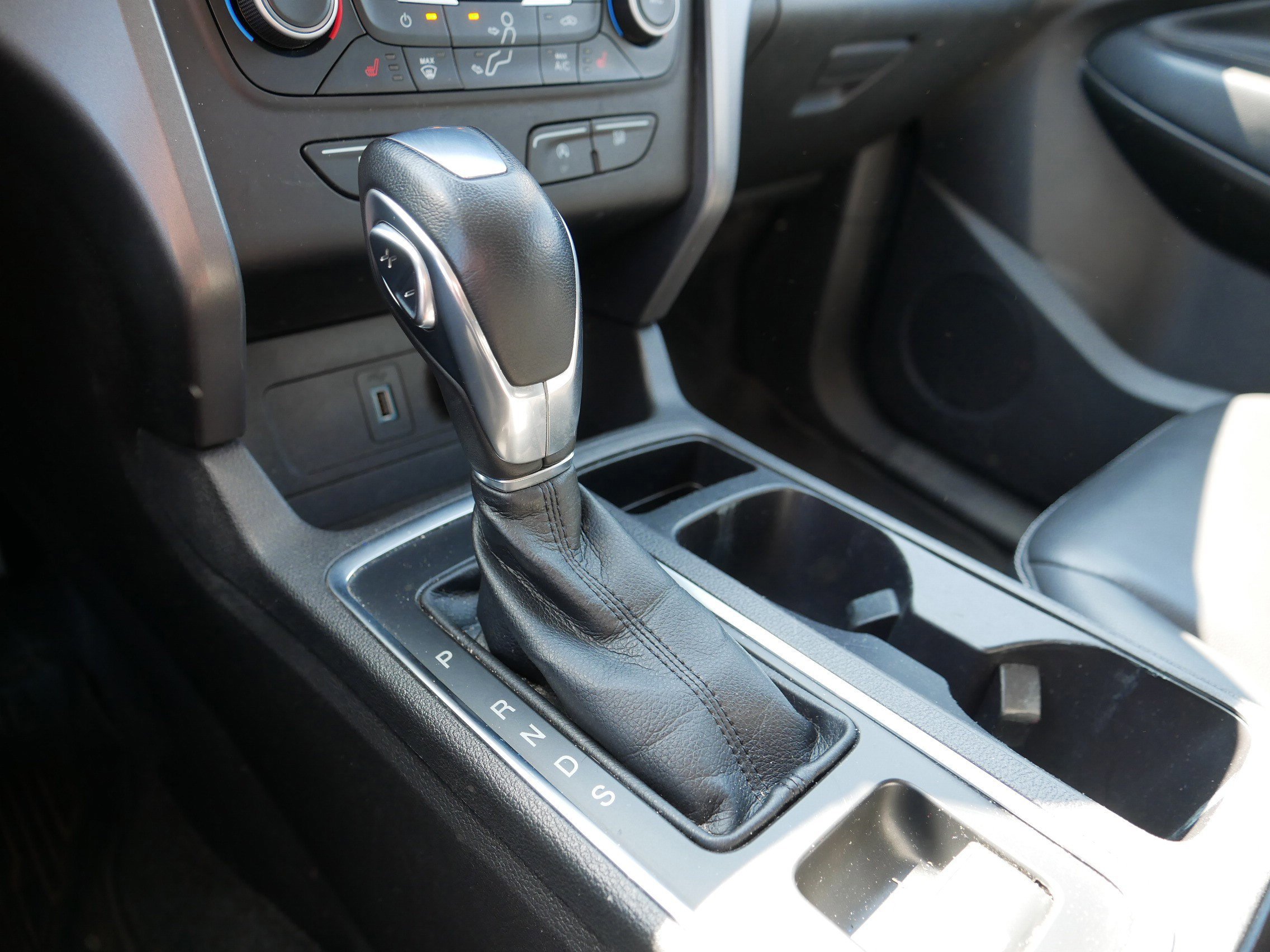 Used 2019 Ford Escape SEL AWD/4WD image 28
