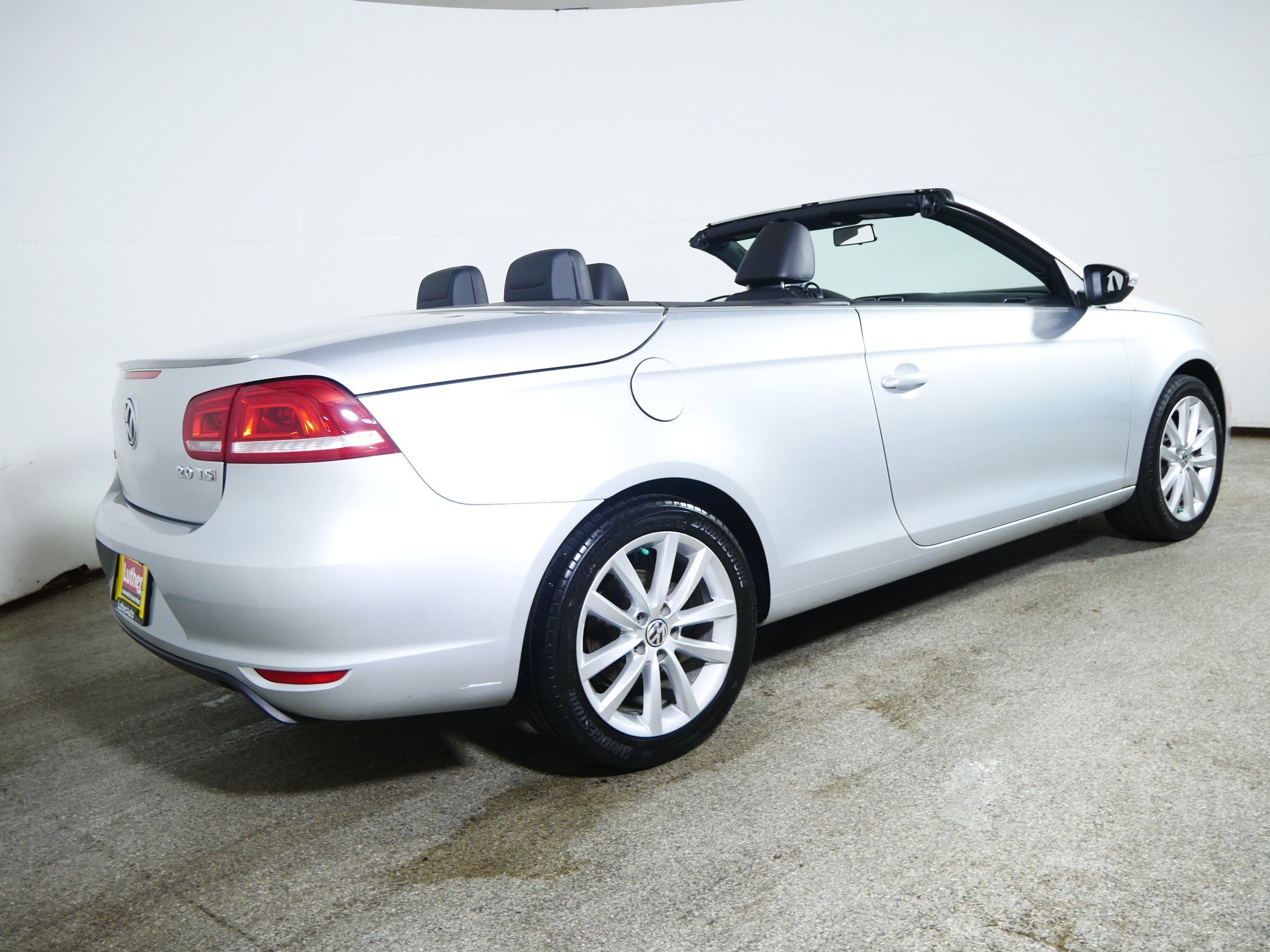 Used 2013 Volkswagen Eos Komfort FWD image 7