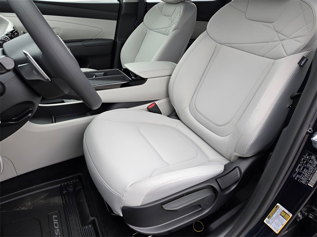 New 2026 Hyundai Tucson Blue SE image 13