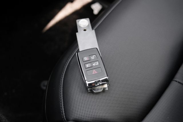 New 2026 Land Rover Range Rover SE AWD/4WD image 72