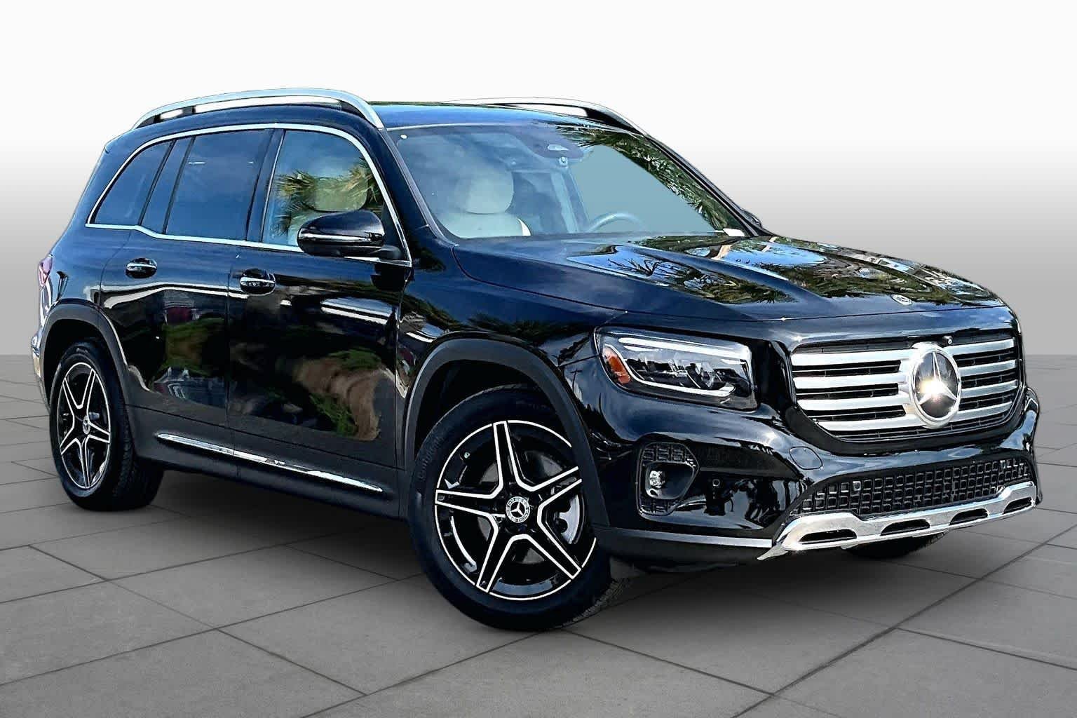Used 2026 Mercedes-Benz GLB 250 image 3