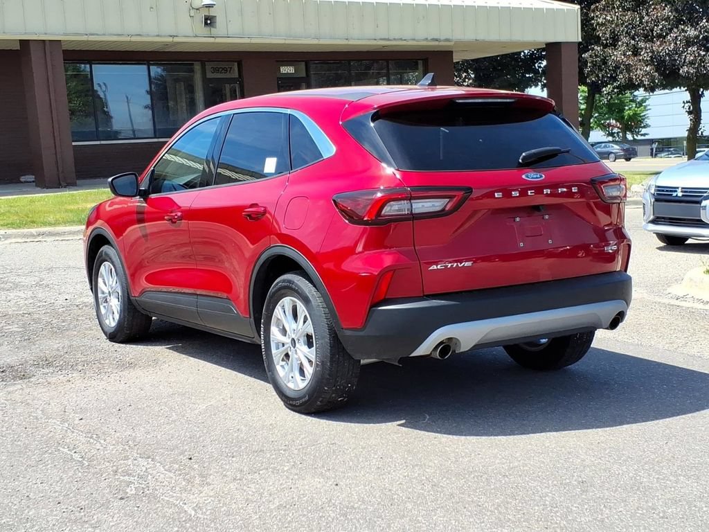 Certified 2023 Ford Escape Active AWD/4WD image 3