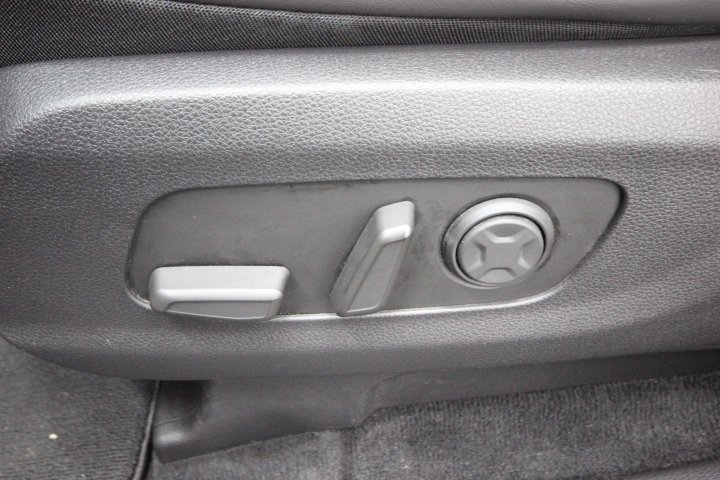 Used 2022 Kia Carnival SX image 12