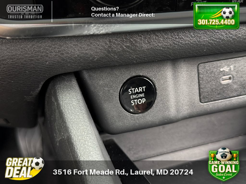 Used 2025 Nissan Rogue SV FWD image 26