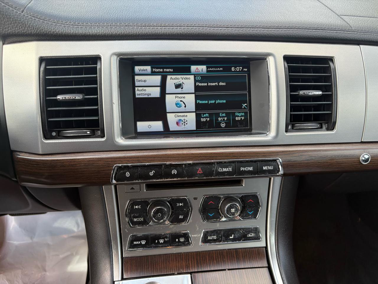 Used 2014 Jaguar XF 3.0 AWD/4WD image 44