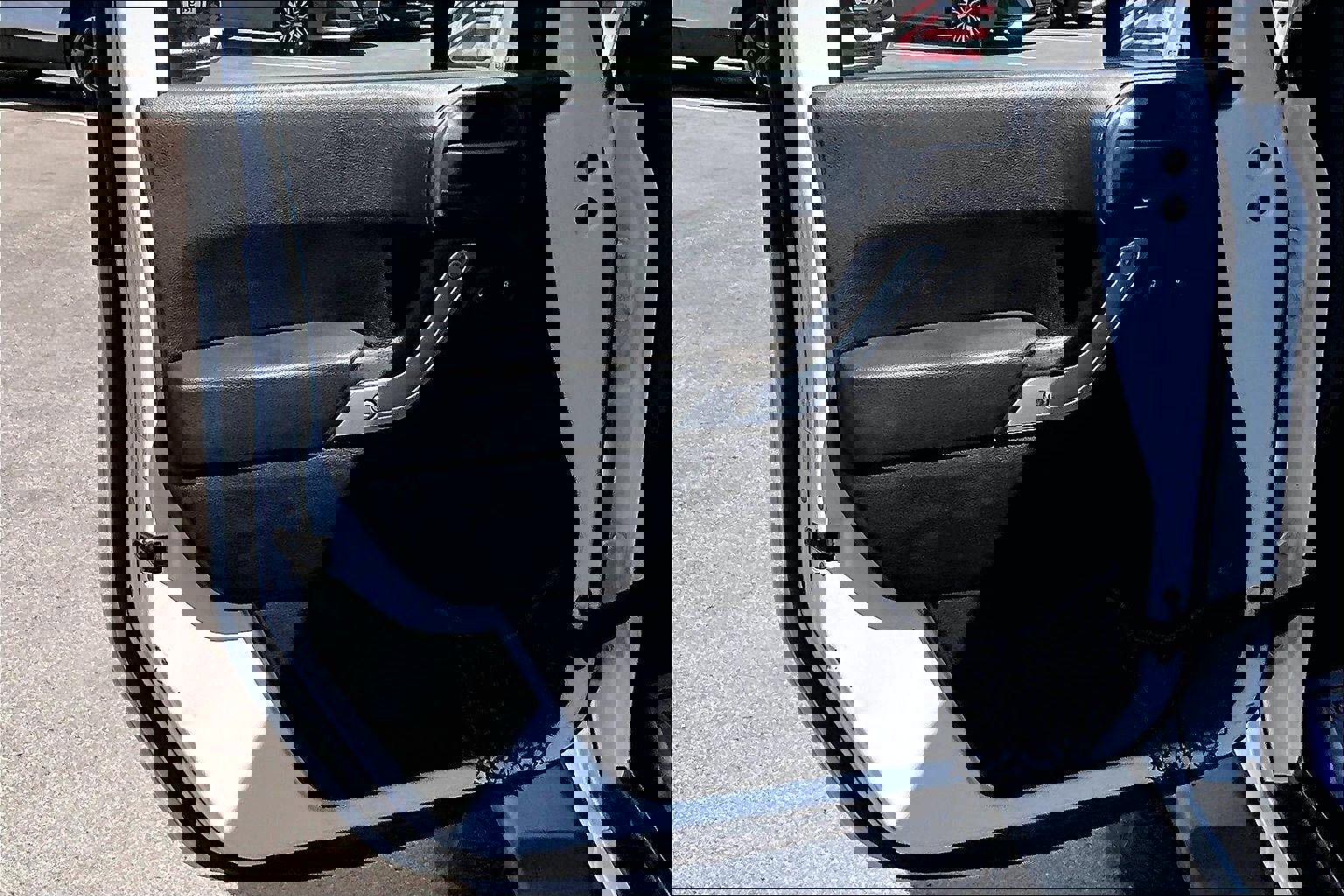 Used 2014 Jeep Wrangler Unlimited Sahara w/ Dual Top Group image 20