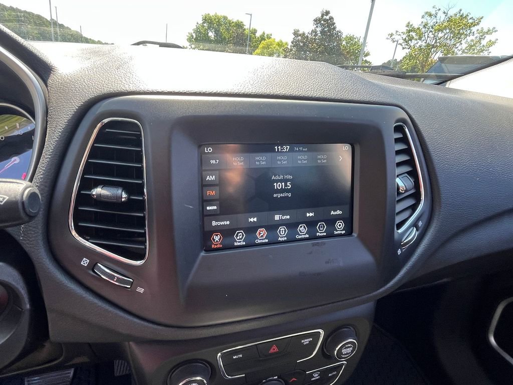 Used 2018 Jeep Compass Latitude w/ Popular Equipment Group AWD/4WD image 21