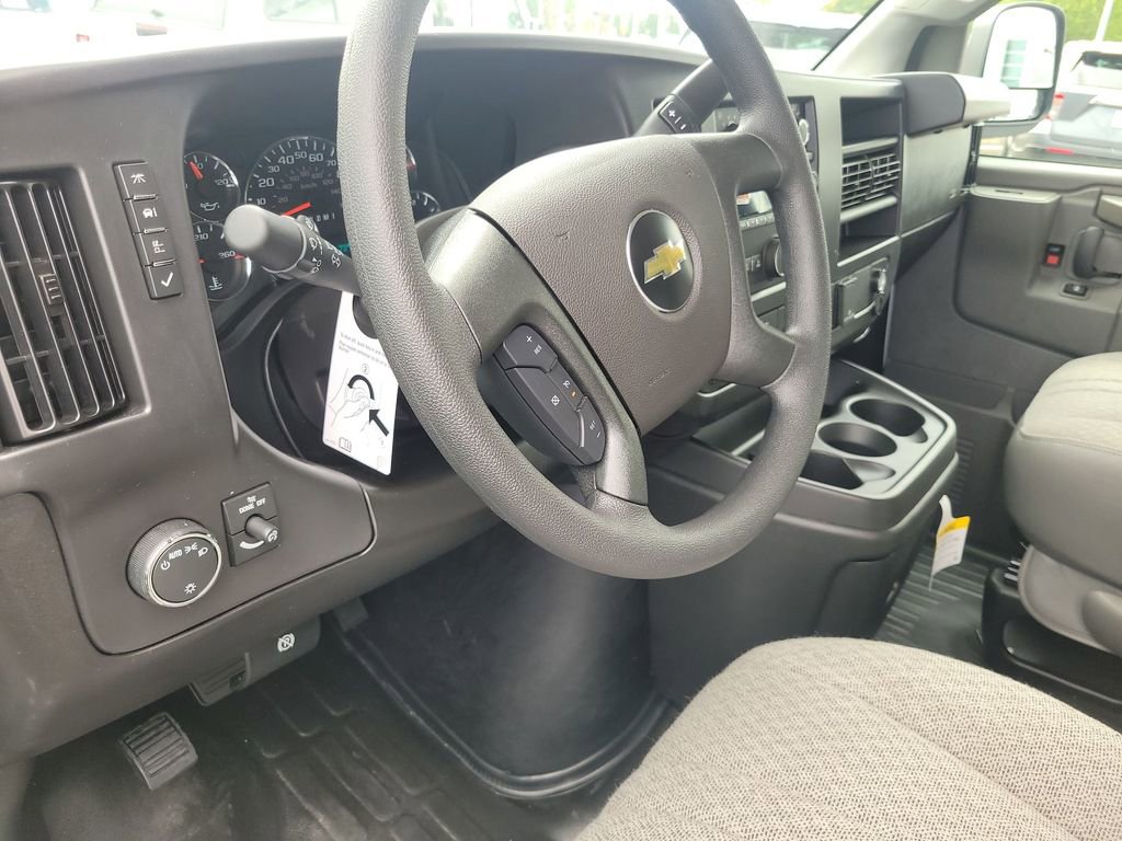 New 2025 Chevrolet Express 2500 w/ Driver Convenience Package image 10