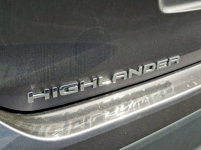 Used 2022 Toyota Highlander L AWD/4WD image 32