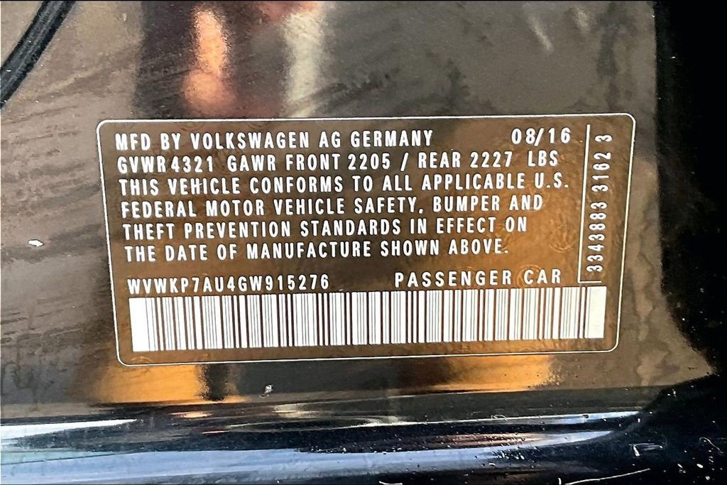 Used 2016 Volkswagen e-Golf SE w/ DC Fast Charging Package image 33