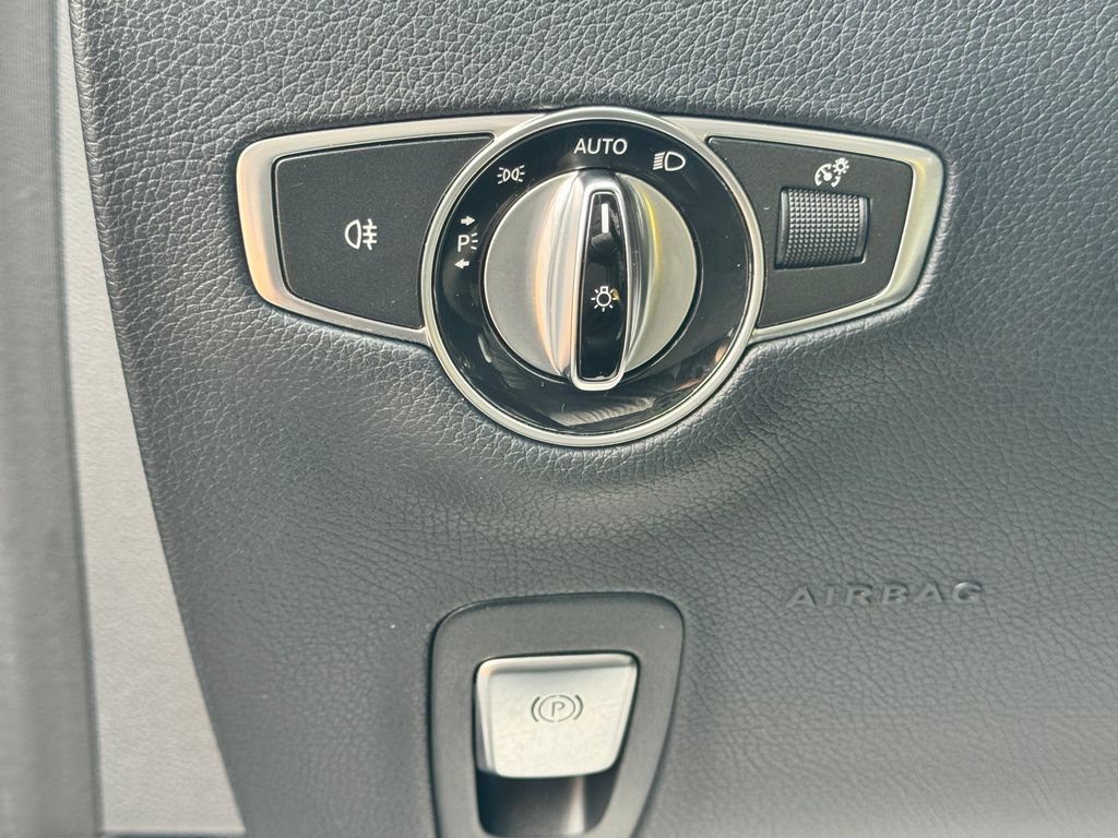 Used 2020 Mercedes-Benz E 450 4MATIC Sedan image 33