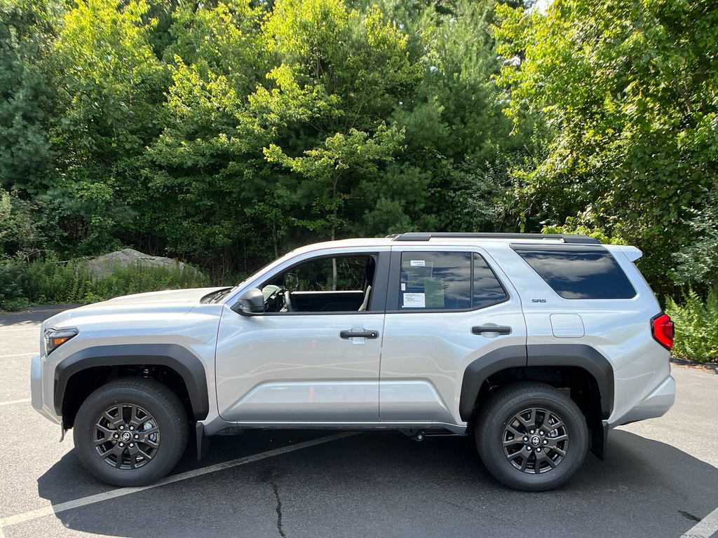 New 2026 Toyota 4Runner SR5 AWD/4WD image 2