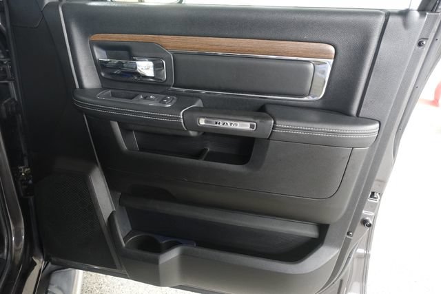 Used 2014 RAM 1500 Laramie w/ Convenience Group AWD/4WD image 24