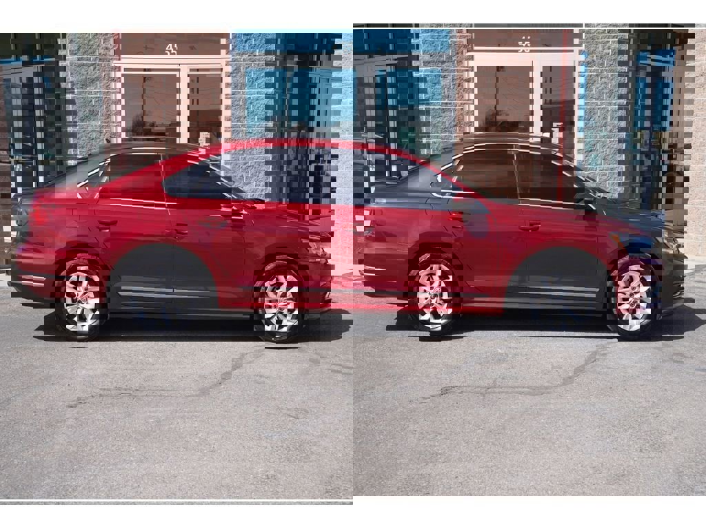 Used 2016 Volkswagen Passat 1.8T S image 5