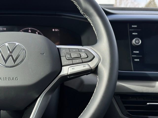 Used 2023 Volkswagen Taos SE image 26