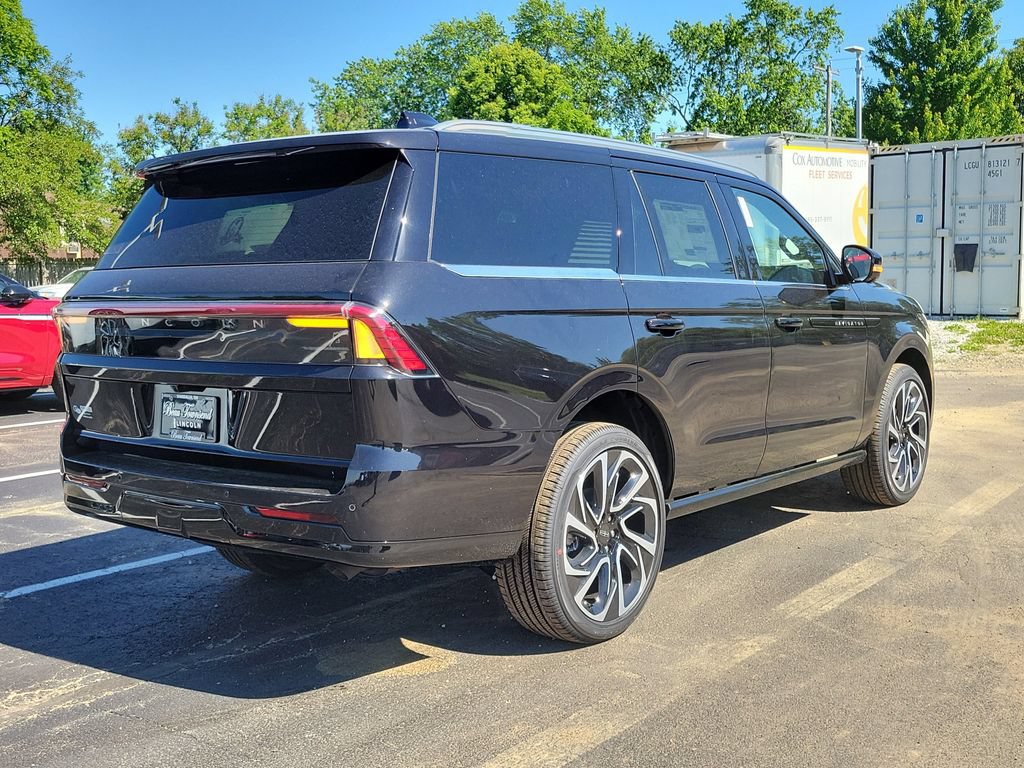New 2026 Lincoln Navigator Black Label AWD/4WD image 4