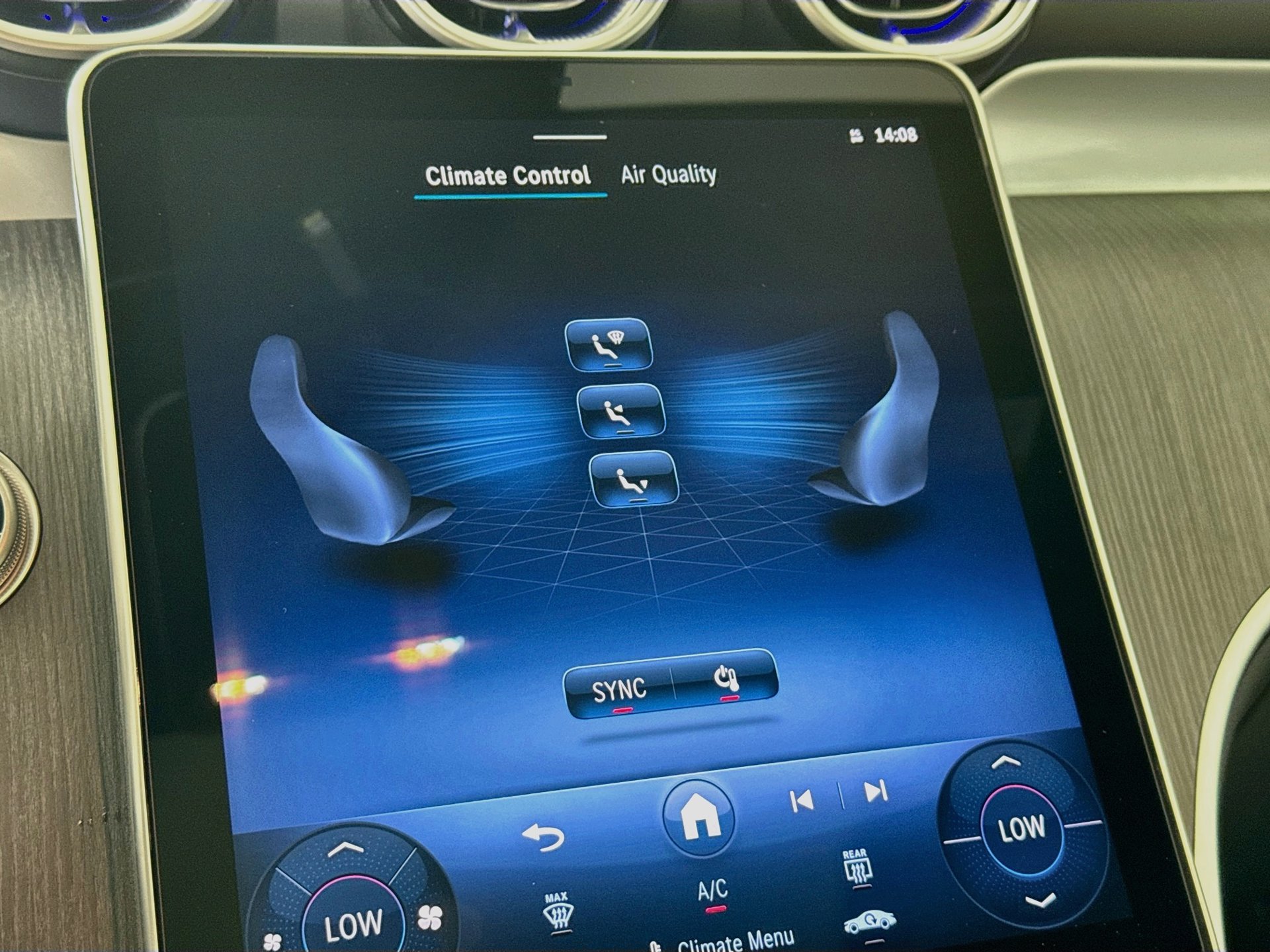 New 2027 Mercedes-Benz GLC 300 4MATIC image 17
